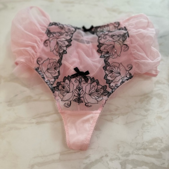 NWT Victoria’s Secret Dream Angels pink and black lace tulle panty - Picture 2 of 6
